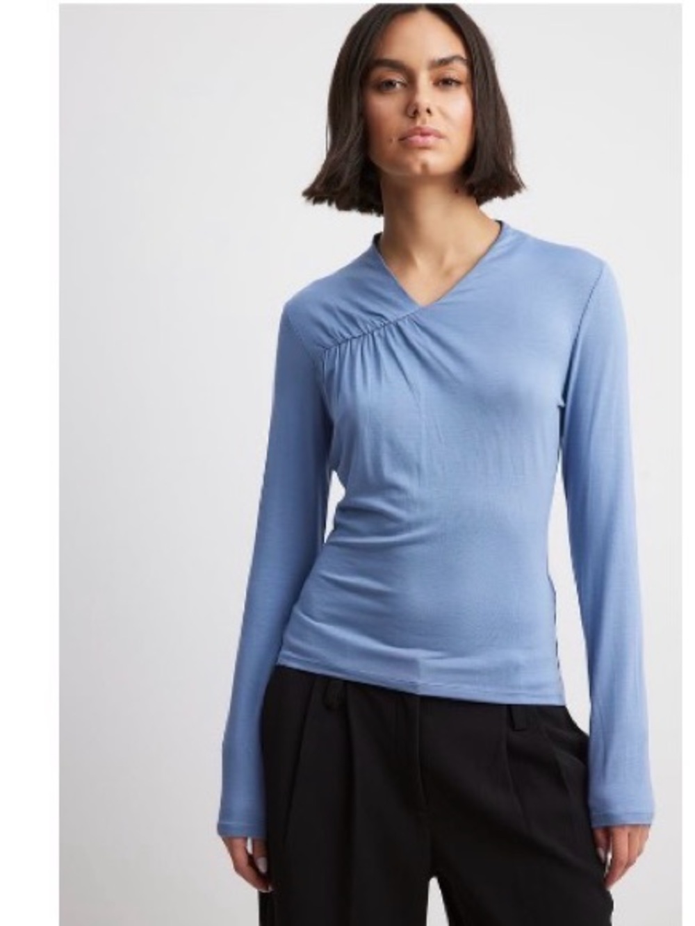 Slim Long-Sleeve V-Neck Twist Top in Periwinkle Blue